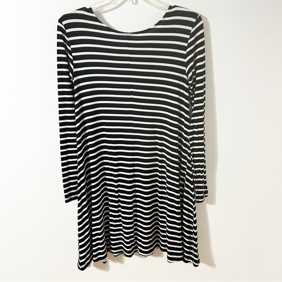 Old Navy Jersey Knit Long Sleeve Striped Swing Dress Rounded Collar Comfortable - Picture 4 of 10